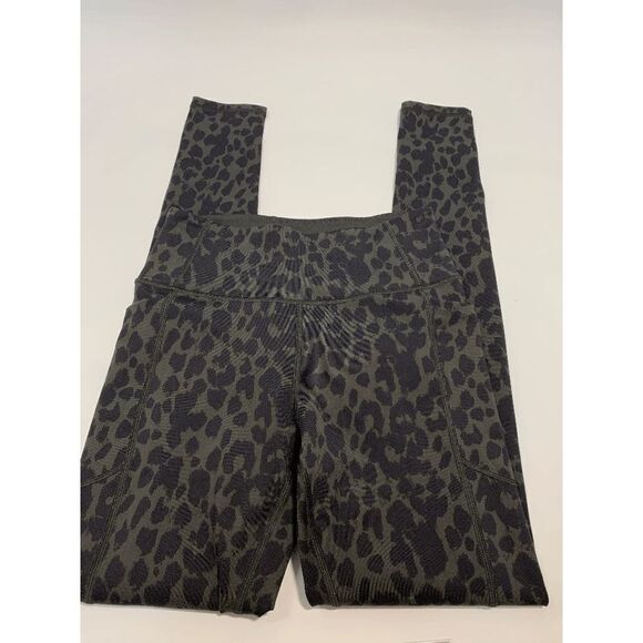 Victoria's Secret Women's Athletic Animal Print Mid Rise Green Leggings Size S - Picture 1 of 7